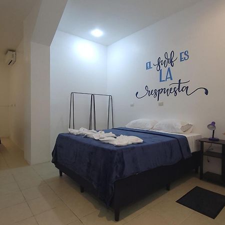 Surfo House Hotel & Hostel Tamarindo Dış mekan fotoğraf