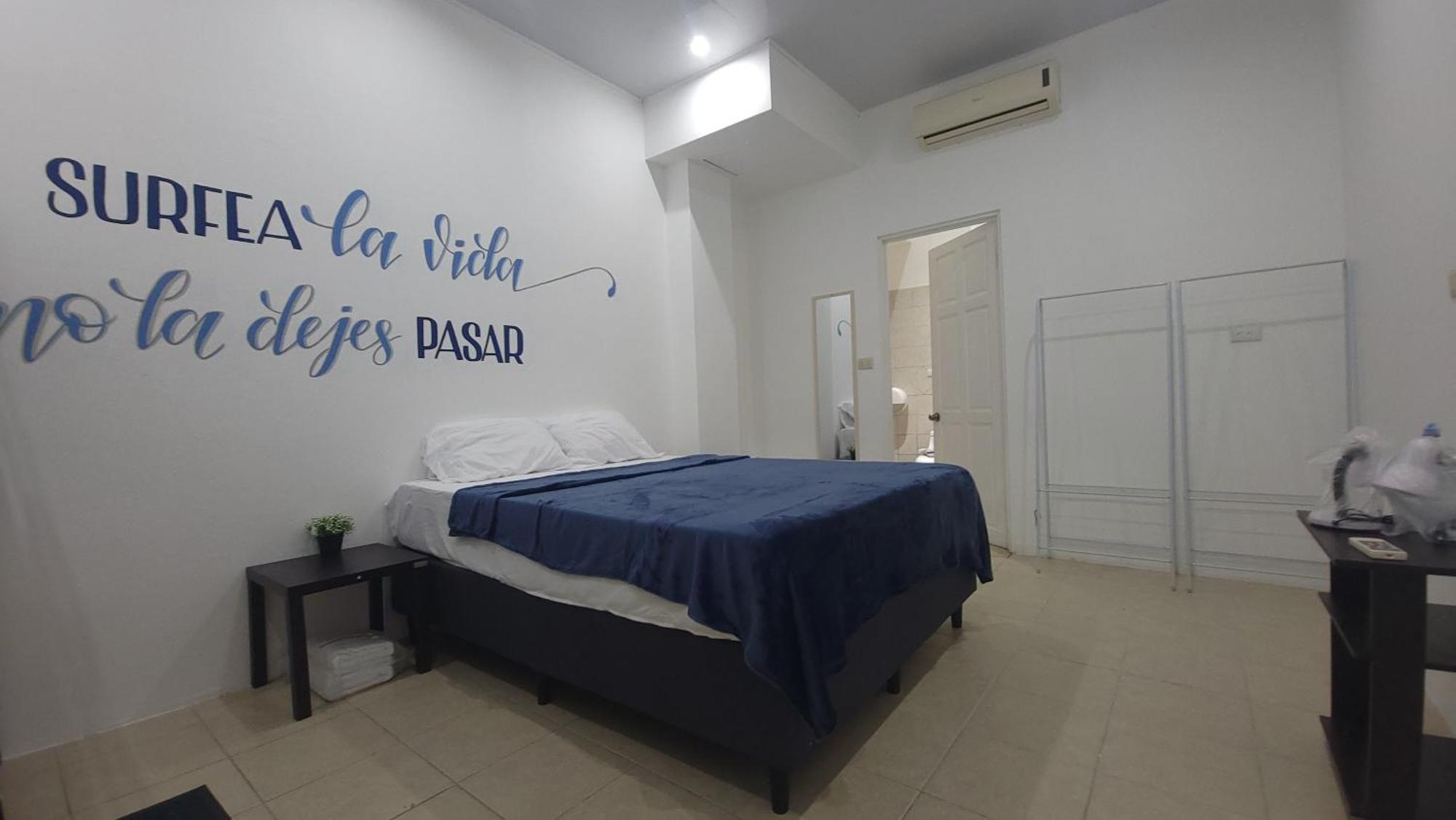 Surfo House Hotel & Hostel Tamarindo Dış mekan fotoğraf