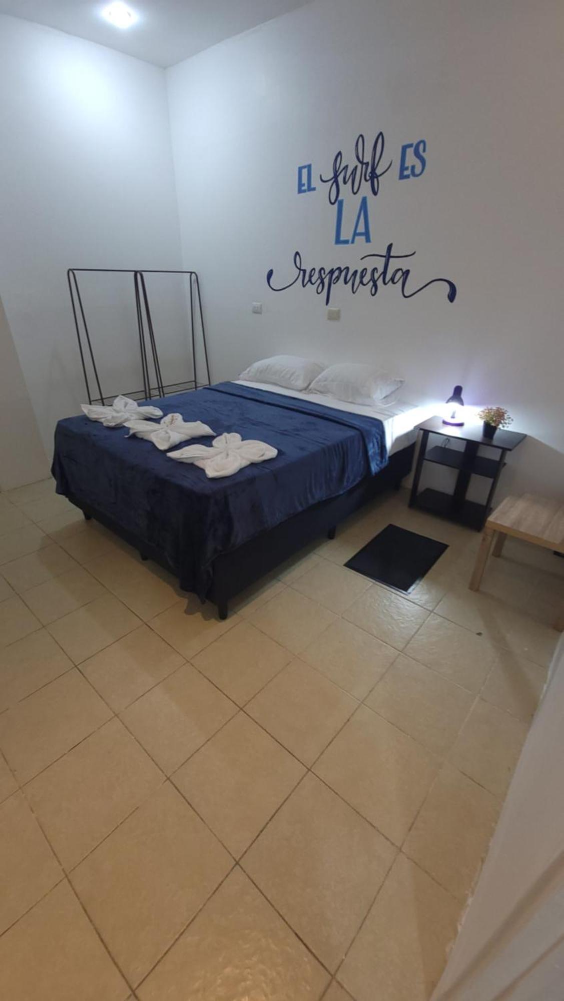 Surfo House Hotel & Hostel Tamarindo Dış mekan fotoğraf