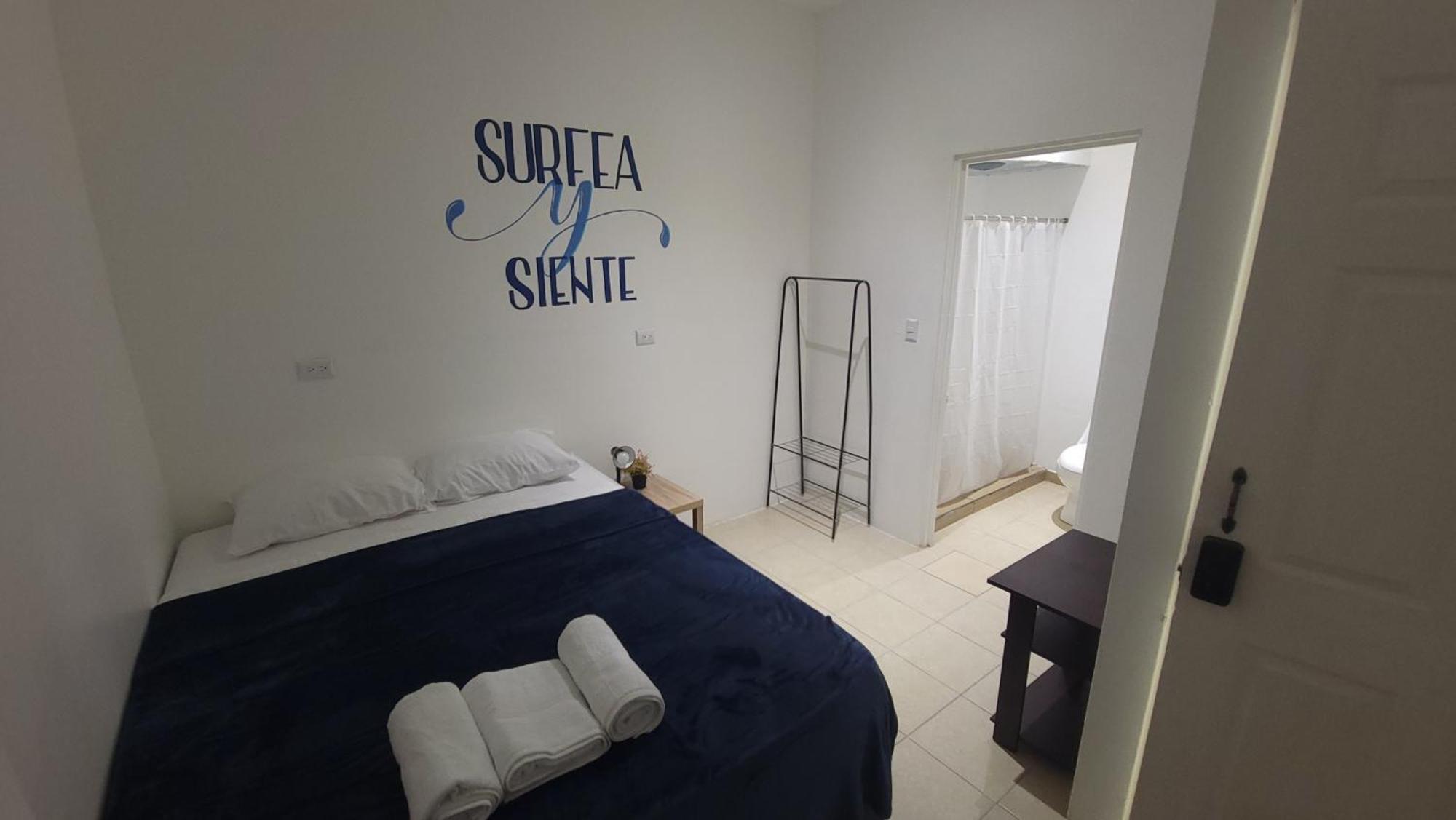 Surfo House Hotel & Hostel Tamarindo Dış mekan fotoğraf