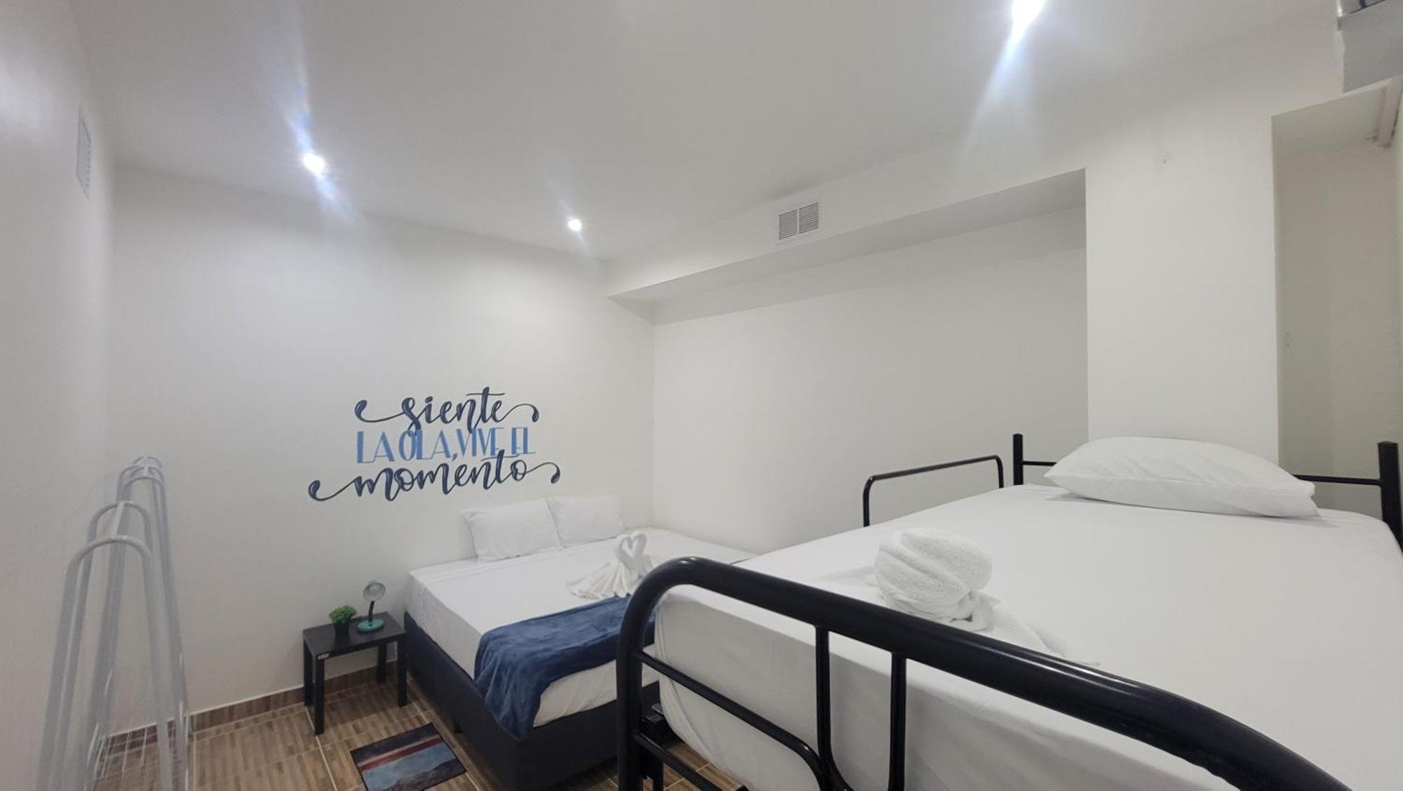 Surfo House Hotel & Hostel Tamarindo Dış mekan fotoğraf