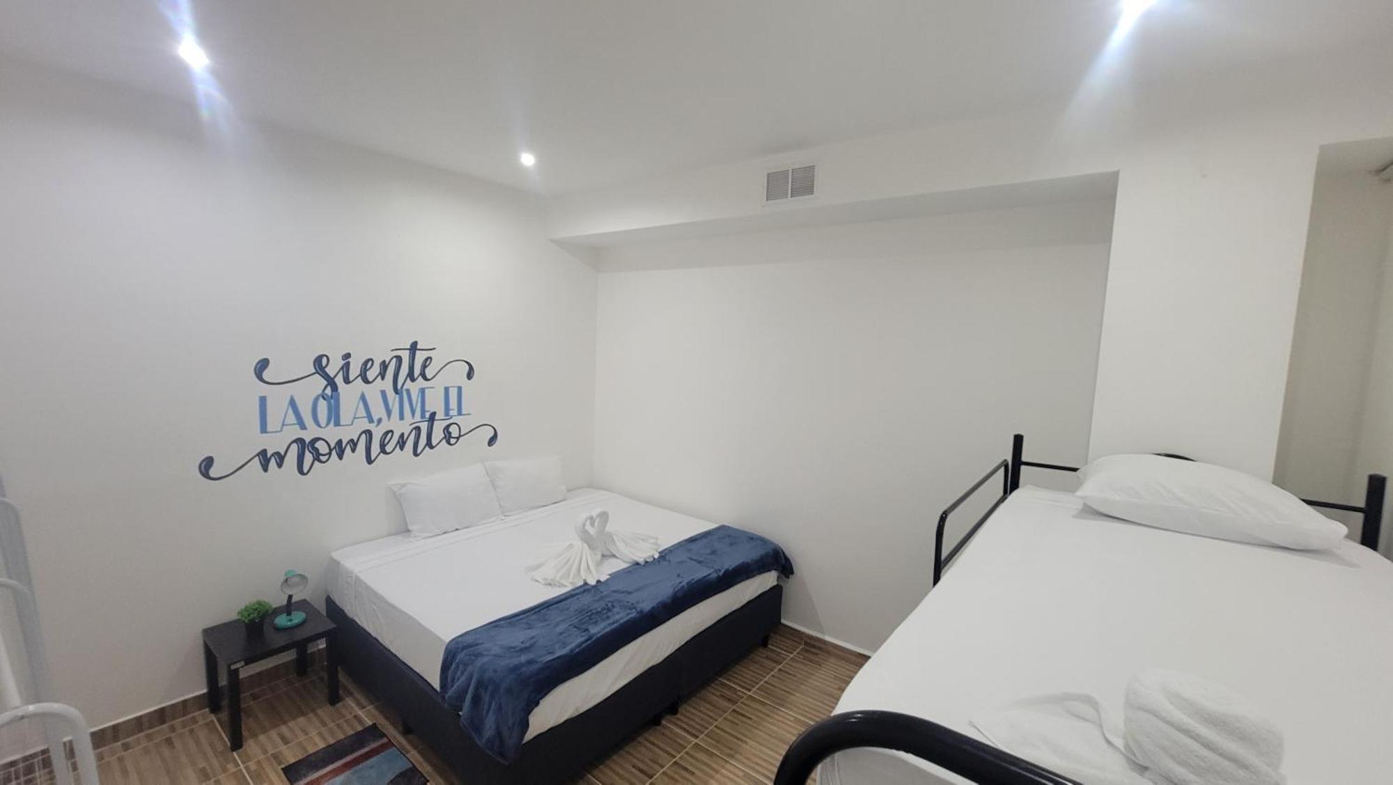 Surfo House Hotel & Hostel Tamarindo Dış mekan fotoğraf