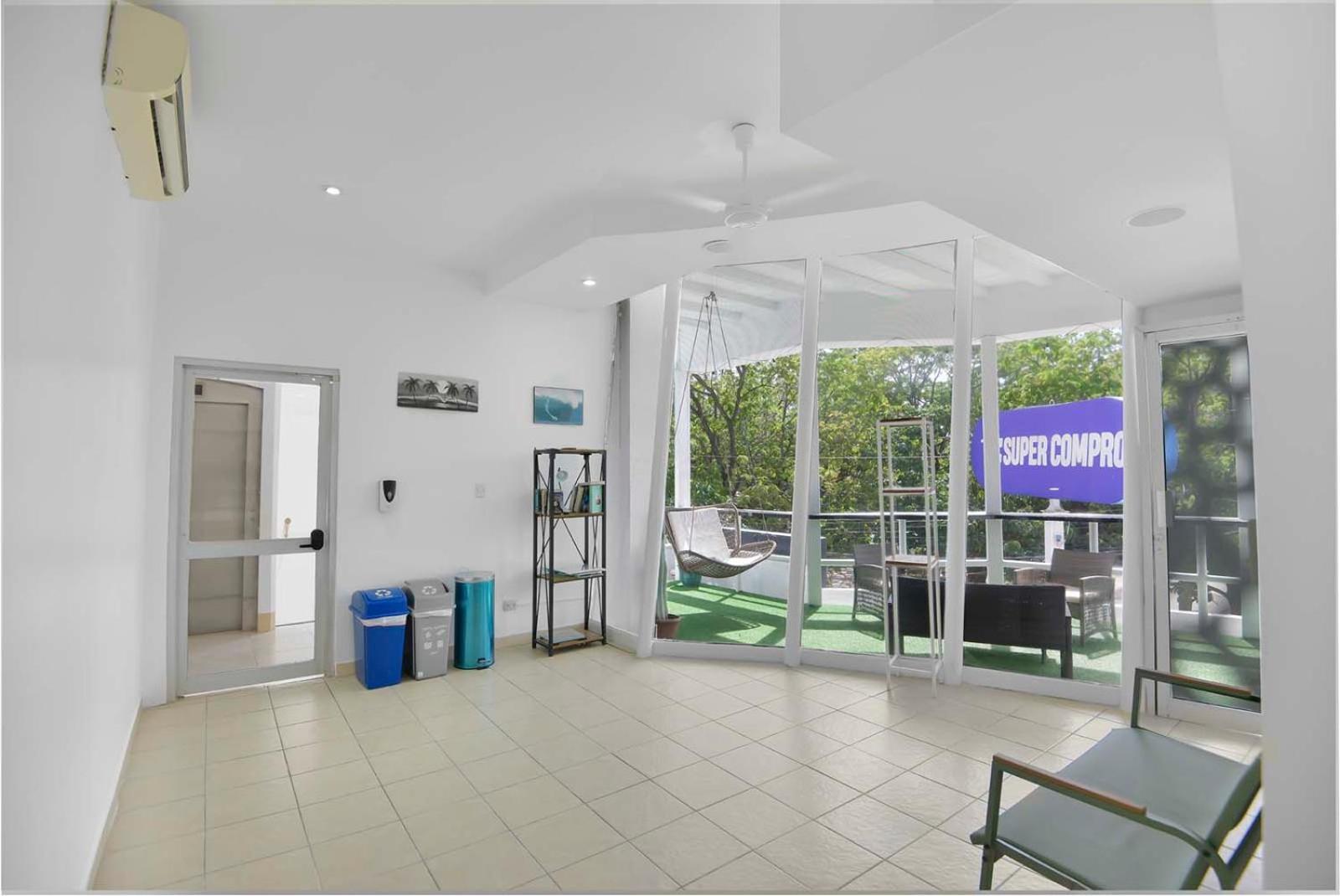 Surfo House Hotel & Hostel Tamarindo Dış mekan fotoğraf