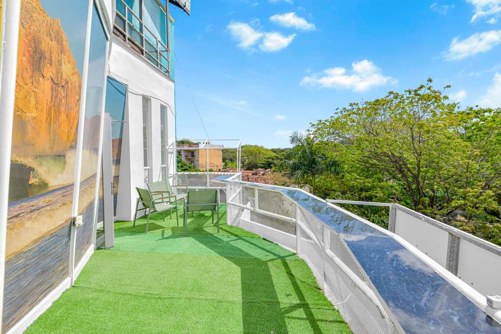 Surfo House Hotel & Hostel Tamarindo Dış mekan fotoğraf