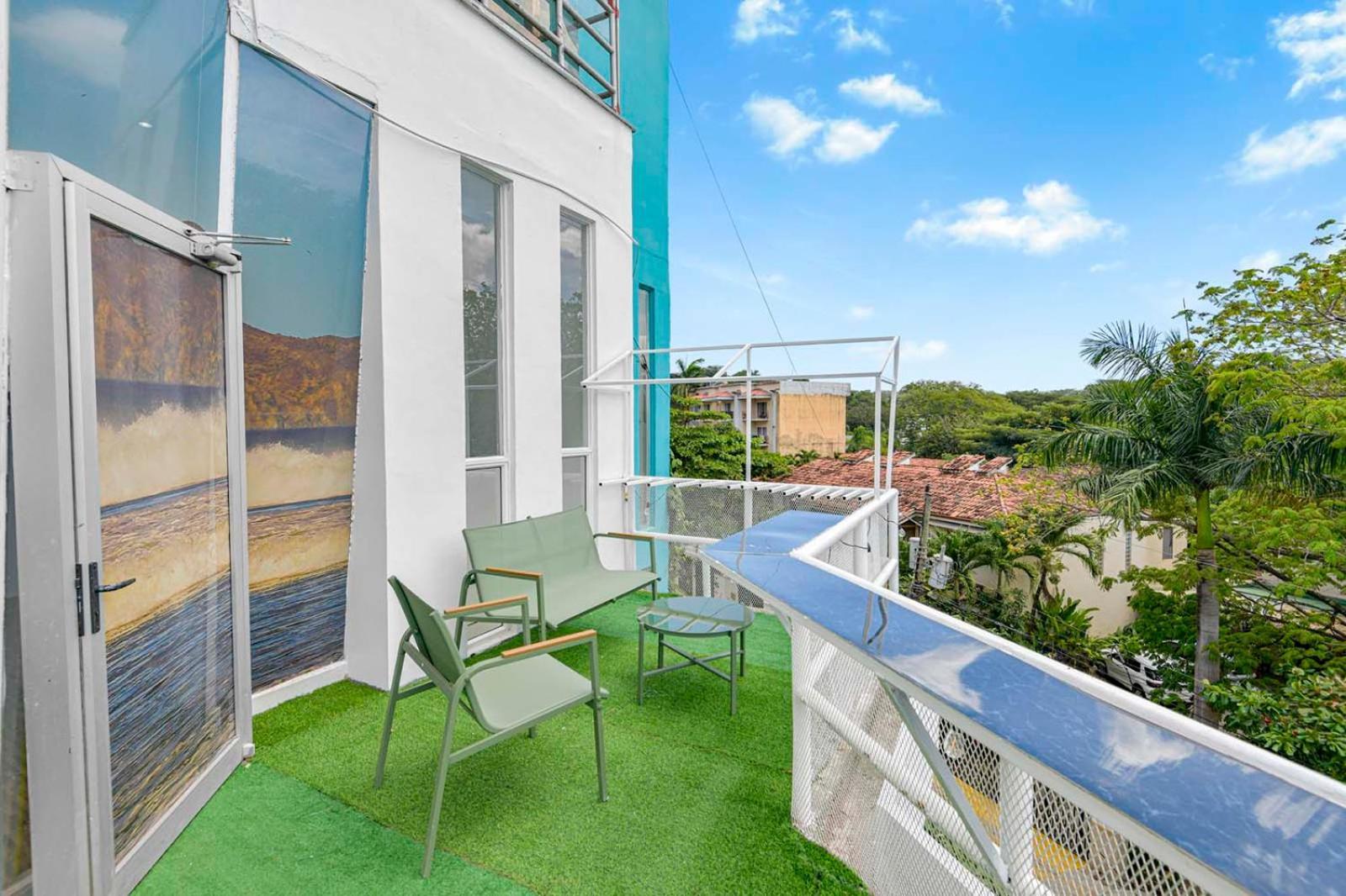 Surfo House Hotel & Hostel Tamarindo Dış mekan fotoğraf
